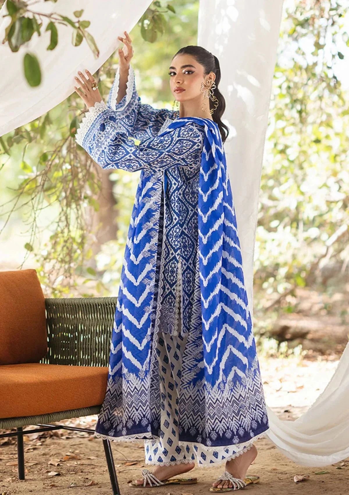 ZNB CHTANI Lawn Unstitched Embroided