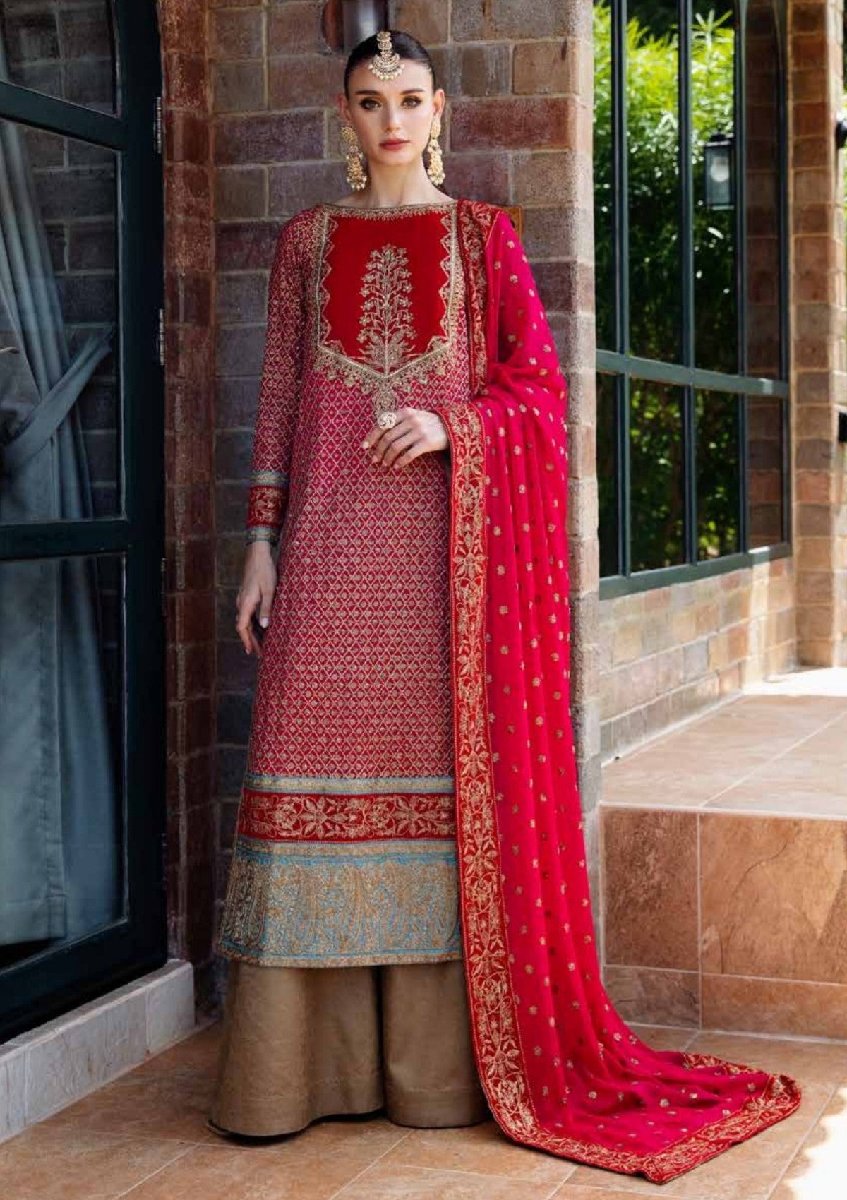 Embroidered Luxury Formals EE-33