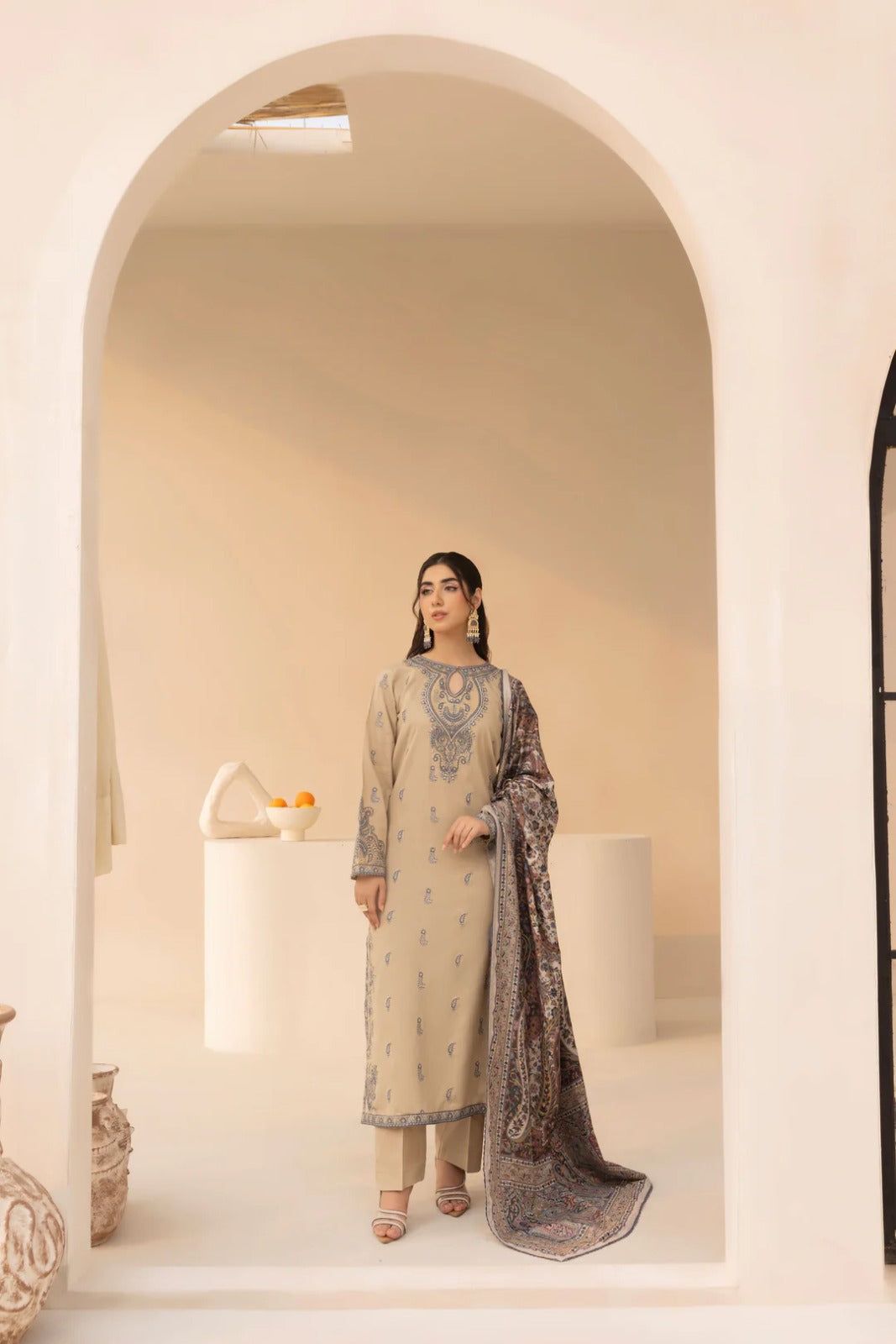 MOHAGANI Lawn Unstitched three-piece Suit